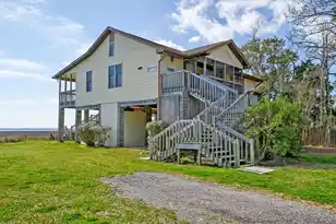 1538 Periwinkle Dr, Mount Pleasant, SC 29466 - Photo 14