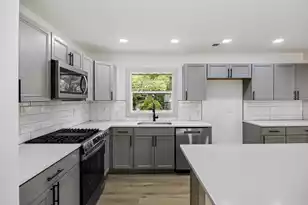 1411 Westway Dr, Charleston, SC 29412 - Photo 10
