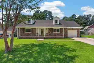 130 Bramwell Dr, Summerville, SC 29485 - Photo 1
