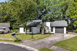 410 Fox Hunt Rd, Goose Creek, SC 29445 - Photo 4