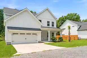1105 Quiet Rd, Mount Pleasant, SC 29464 - Photo 2