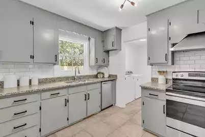 2204 Dallerton Circle N, Charleston, SC 29414 - Photo 12