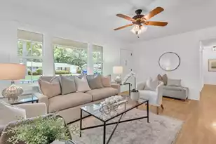 2204 Dallerton Circle N, Charleston, SC 29414 - Photo 2