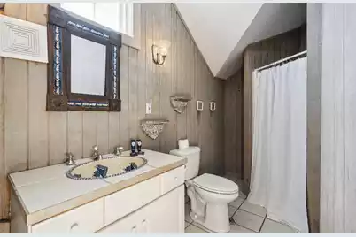 911 Arctic Avenue E, Folly Beach, SC 29439 - Photo 22