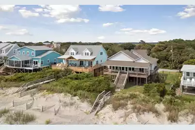 911 Arctic Avenue E, Folly Beach, SC 29439 - Photo 28