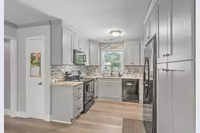 221 Judith Drive, Summerville, SC 29485 - Photo 8