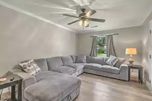 221 Judith Dr, Summerville, SC 29485 - Photo 6