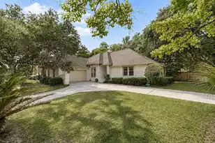 2363 Eades Ln, Charleston, SC 29414 - Photo 2
