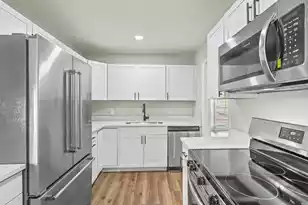 7620 Winchester St, North Charleston, SC 29420 - Photo 10