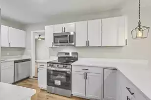 7620 Winchester St, North Charleston, SC 29420 - Photo 8