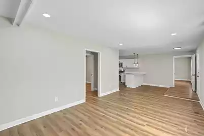 7620 Winchester Street, North Charleston, SC 29420 - Photo 4