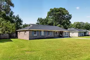 105 Beatrice Ln, Summerville, SC 29485 - Photo 2