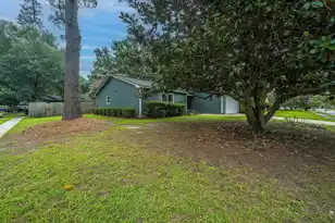 1777 Banbury Rd, Charleston, SC 29414 - Photo 2