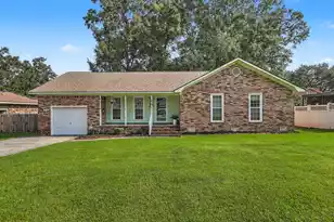 114 Essex Ave, Goose Creek, SC 29445 - Photo 1