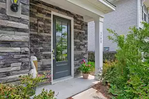 3798 Sawmill Ct, Mount Pleasant, SC 29429 - Photo 2