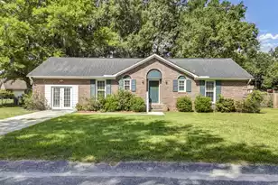 102 Mary Ann Dr, Summerville, SC 29483 - Photo 1