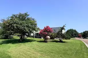 121 Cabrill Dr, Charleston, SC 29414 - Photo 4