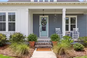 601 Blueway Ave, Summerville, SC 29486 - Photo 1