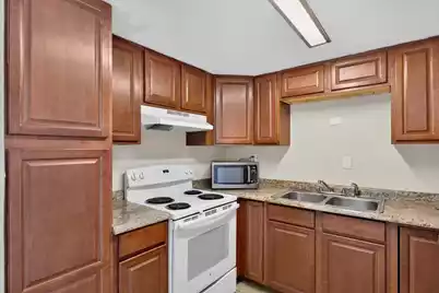 14 Lockwood Drive #Apt 10I, Charleston, SC 29401 - Photo 14