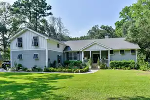 9 Bajala Dr E, Beaufort, SC 29907 - Photo 1