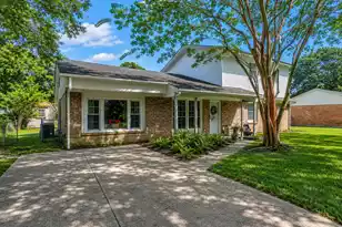 136 Blossom St, Goose Creek, SC 29445 - Photo 2