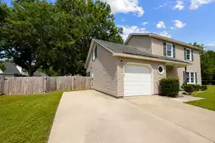 209 William St, Summerville, SC 29486 - Photo 2
