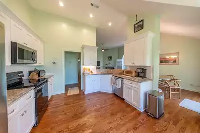 359 Kingston Lane, Mount Pleasant, SC 29464 - Photo 8