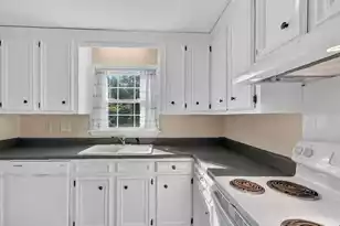719 Williamson Dr, Mount Pleasant, SC 29464 - Photo 12