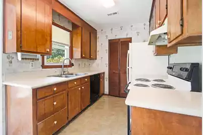 617 Longleaf Road, Summerville, SC 29486 - Photo 8