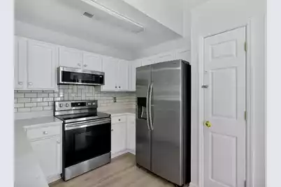 2412 Stingray Boulevard, North Charleston, SC 29406 - Photo 4