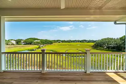 813 Harbour Watch Court, Mount Pleasant, SC 29464 - Photo 2
