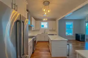 744 Gate Post Dr, Mount Pleasant, SC 29464 - Photo 10