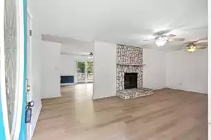 220 Crestwood Dr, Summerville, SC 29483 - Photo 4