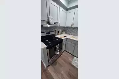 5452 Lakeland Drive E, North Charleston, SC 29406 - Photo 2