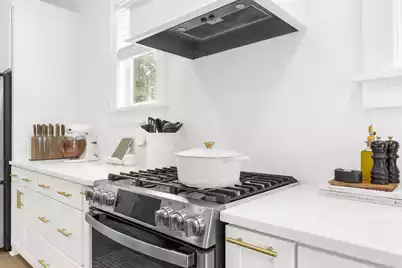 635 Flint Street, Charleston, SC 29412 - Photo 14
