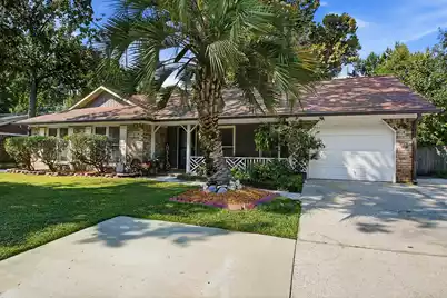 8133 Ridgebrook Drive N, North Charleston, SC 29420 - Photo 2