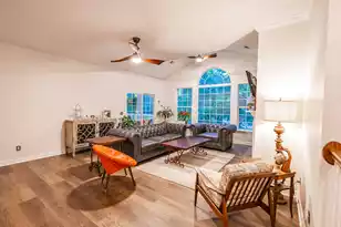147 Golfview Ln, Summerville, SC 29485 - Photo 8