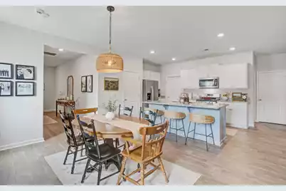 200 Watersglen Drive, Summerville, SC 29486 - Photo 8