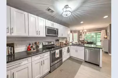 202 Gibbon Court, Summerville, SC 29485 - Photo 6