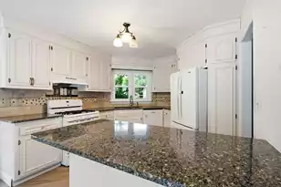 608 Dolphin Dr, Summerville, SC 29485 - Photo 10