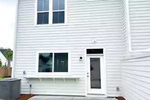 432 Swaying Pne Ln, Summerville, SC 29486 - Photo 2