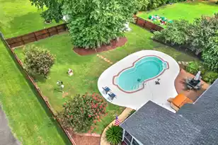 101 Tanglewood Cir, Goose Creek, SC 29445 - Photo 10