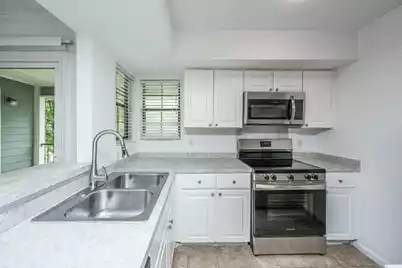 1835 Villa Maison #D, Mount Pleasant, SC 29464 - Photo 10
