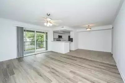 1835 Villa Maison #D, Mount Pleasant, SC 29464 - Photo 2