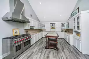 804 O'Sullivan Dr, Mount Pleasant, SC 29464 - Photo 10