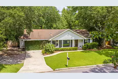804 Osullivan Drive, Mount Pleasant, SC 29464 - Photo 1