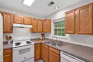 303 Tree Branch Cir, Summerville, SC 29483 - Photo 6