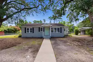114 Groves St, Walterboro, SC 29488 - Photo 1