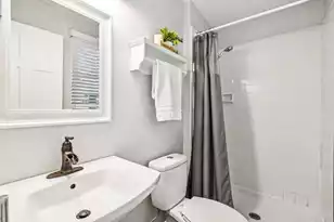 666 Poaug Ln, Mount Pleasant, SC 29464 - Photo 18