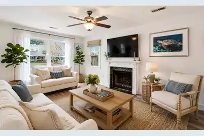 666 Poaug Lane, Mount Pleasant, SC 29464 - Photo 2